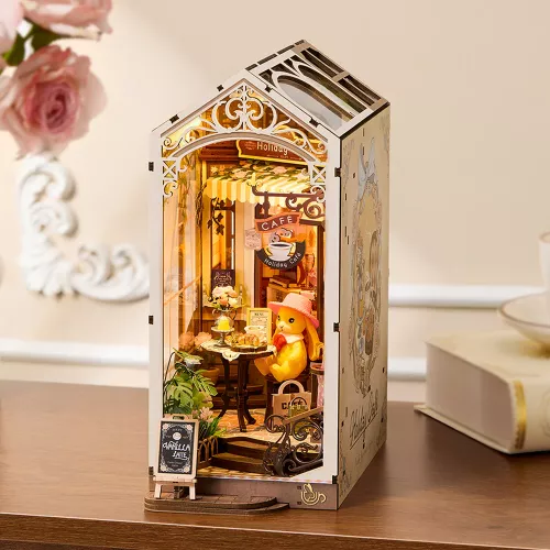 Book Nook: Holiday Café