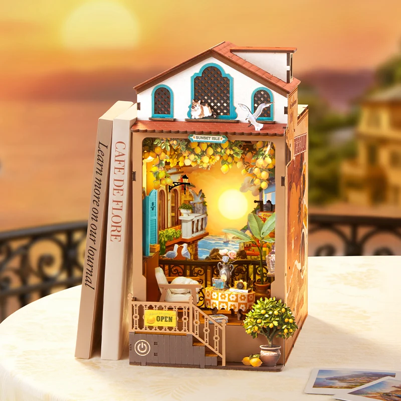 Book Nook: Sunset Isle
