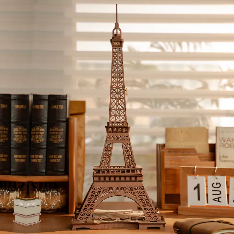 Rolife: Night of the Eiffel Tower