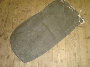 Persedelpåse modell 39  Ny med försvarets stämplar