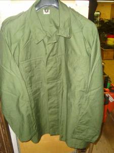 Grönjacka `Flyget` med innerfickor