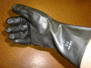 Tunna och mjuka gummihandskar  stl L