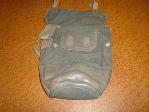 Gasmaskväska med axelrem
