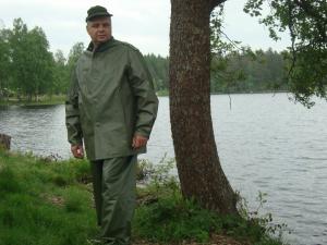 NYA Kraftiga regnkläder direkt från försvaret