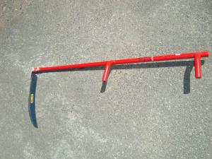 Lie med kraftigt skär lämplig för mindre sly o tistlar mm