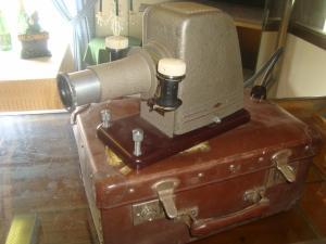 Orginal filmprodjektor från ww2 ?