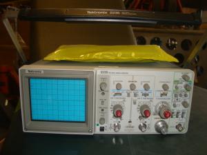 Tektronix  2235 100 mhz
