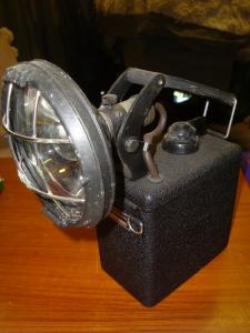 Oanvänd lampa av gammal modell !! Unik produkt!!