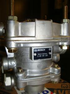 Tryckluft bromsventil Bosch nr 0481061225