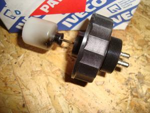 Iveco reservdelar Nivågivare bromsolja nr 2350-12-308-7577