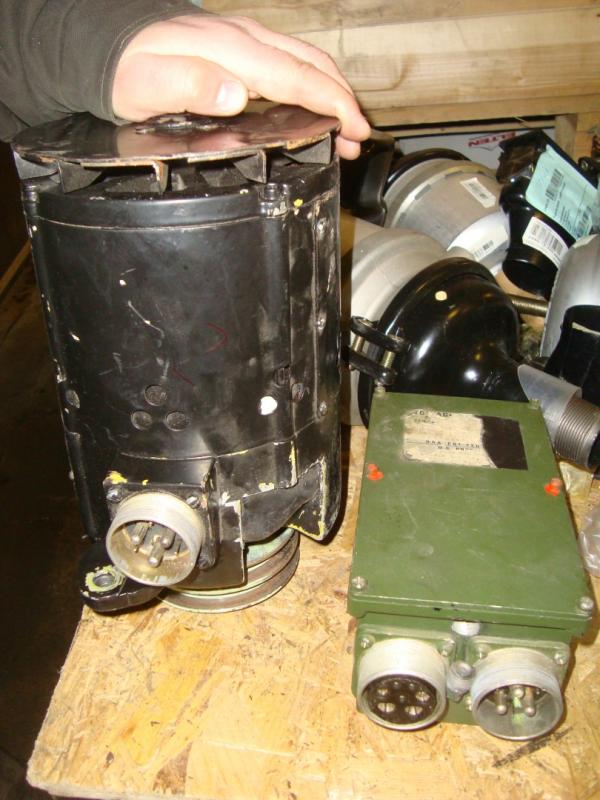 Generator 28 volt inkl, laddningsregulator US