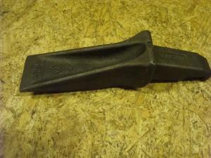 Hydrema  grävtand!  nr FNB2500