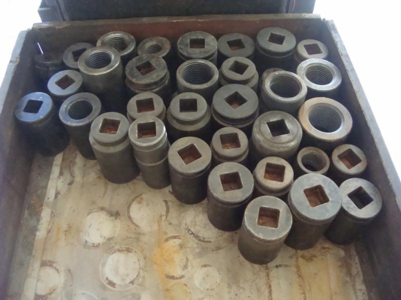 Krafthylsa 1,5 tum fäste . Tillfälle o köpa ett parti större gängade hylsor!