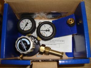 Gassvets! Gasregulator Acetylen !