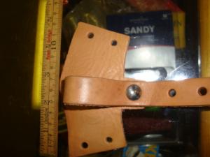 Läder halvfabrikat !  Pinnhållare för 20 tält