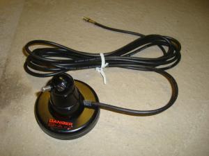 Antenn fäste magnetiskt med anslutningskabel!