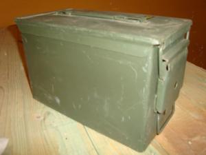 Ammunitions låda Svenska försvaret !