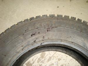 Nokian Hakkapelitta dubbdäck 215/75X16 C däck