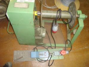 Upprullningsmaskin för tex elstängseltråd