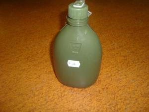 Fältflaska i plast