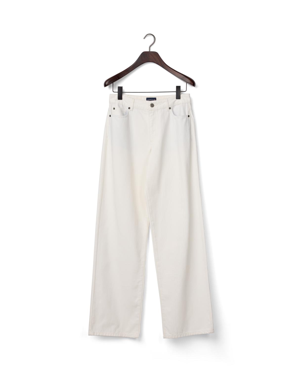 Mid Waist straight leg Jeans