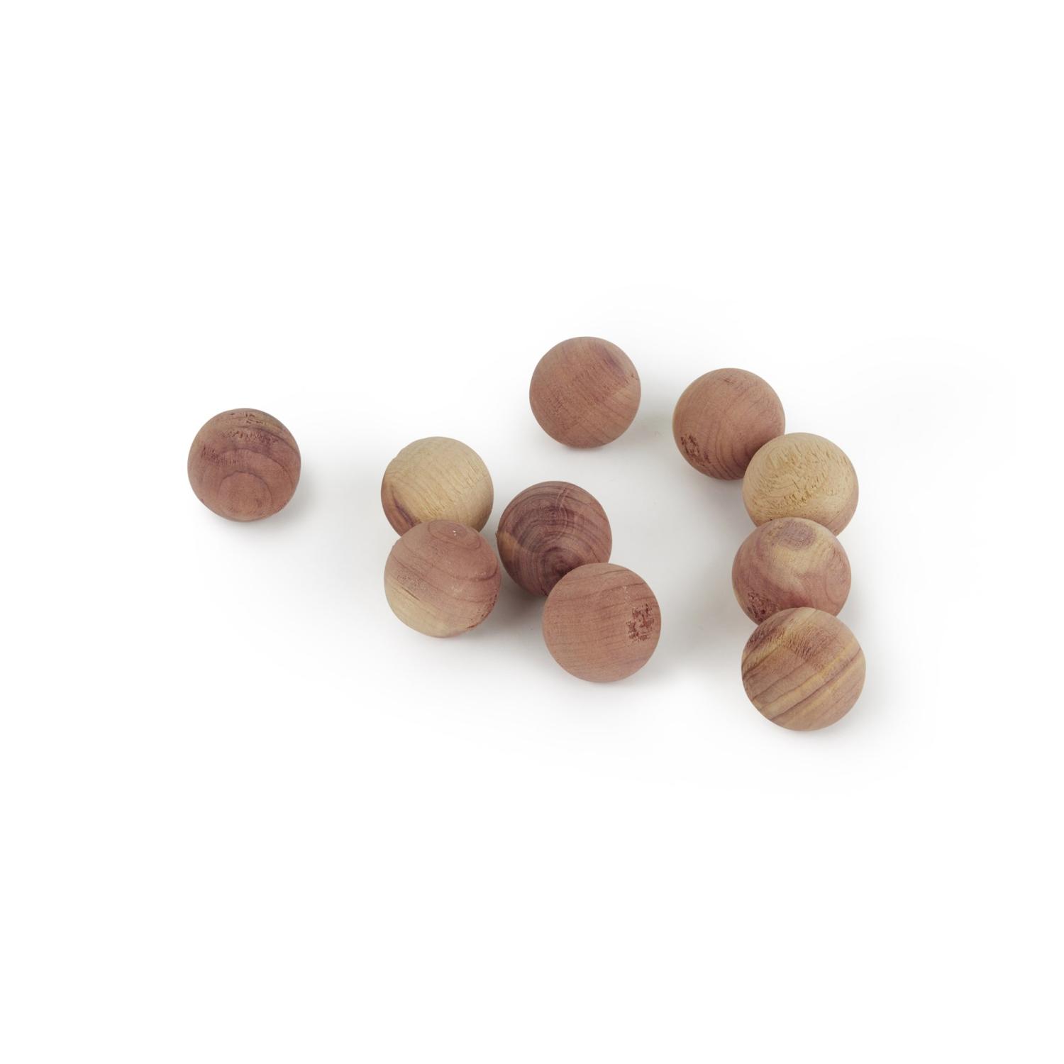Cedar wood balls