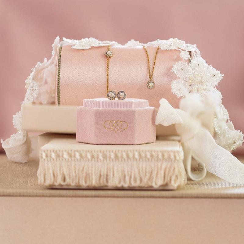 petite miss sofia pearl/ gold pcs SET