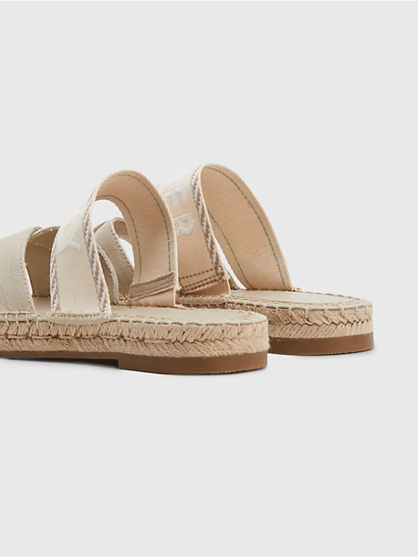 Seasonal webbing sandal