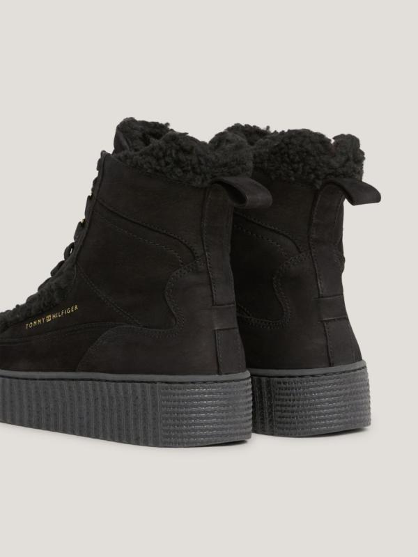 ESSENTIAL LACE UP WARMBOOTIE