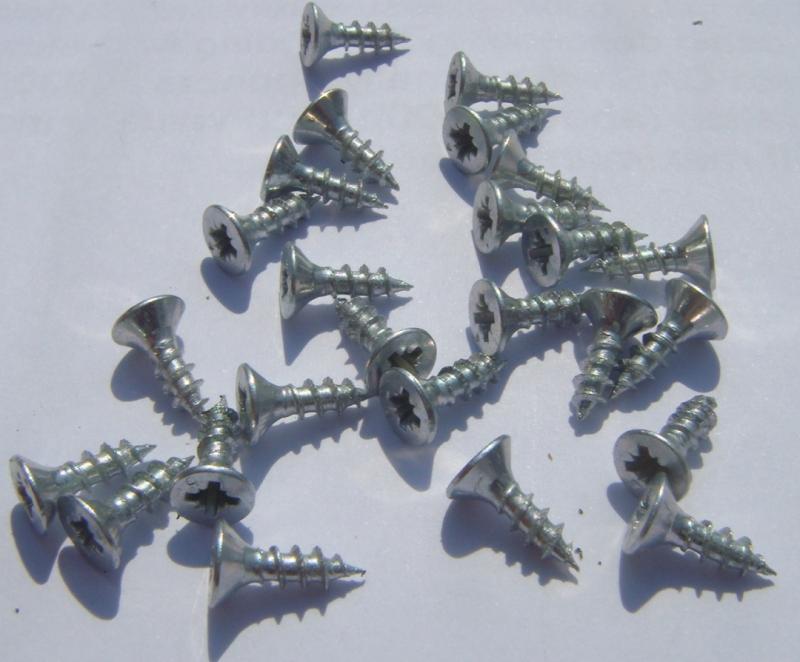 Hovskruv förpackning med 25st