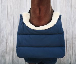 KENTUCKY HORSE BIB WINTER NAVY