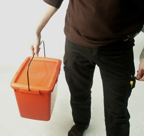 Pedalhink 25055 i användning i badrumsmiljö