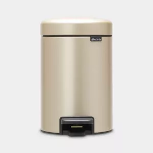 Brabantia NewIcon Pedal Bin 3 liter i färgen Metallic Gold är en exklusiv och stilren pedalhink som lyfter helhetsintrycket i varje rum – från badrum