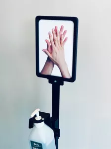 Skylthållare A5 Activa till golvställ – praktisk och tydlig skyltlösning för information och anvisningar