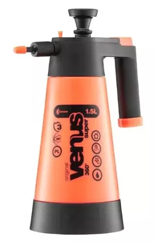 Venus Super tryckspruta orange 1,5L – robust sprayspruta med justerbart munstycke för effektiv applicering av rengöringsmedel inom städ, industri och fastighet