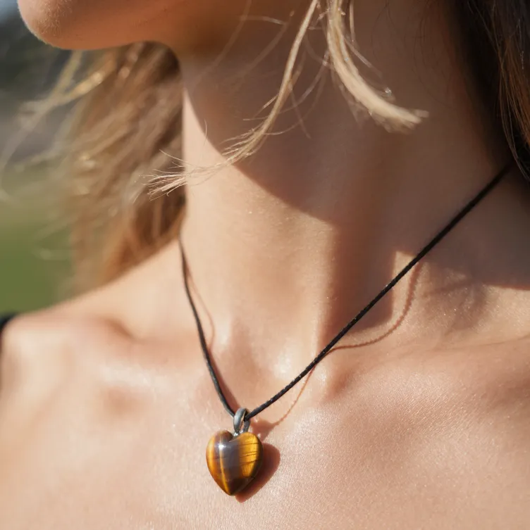 Krystall Hjerte Tigerøye Anheng