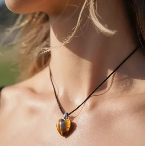 Kristall Hjärta Tigeröga Hänge