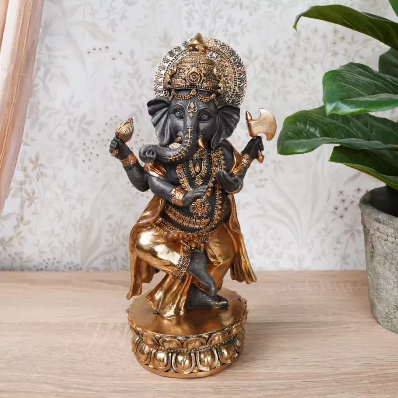 Ganesha Staty Dansande