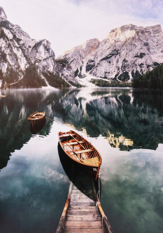 Tavla Canvas Boat in Mountain Lake
