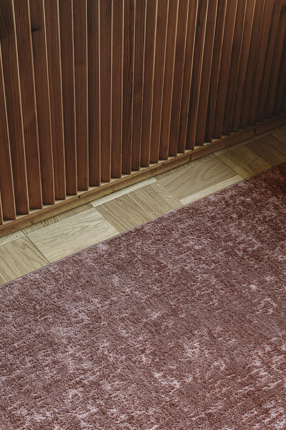 Basaltti Mahogany