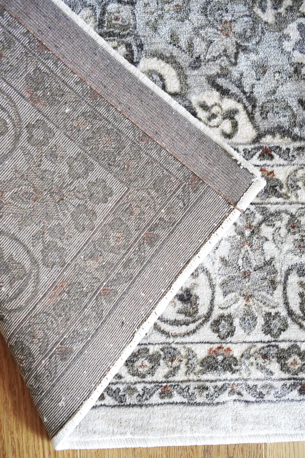 Palace Ivory Whisper