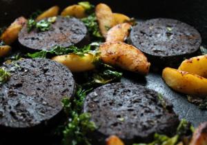 Blodpølse ikke kogt. 3 stk i pose