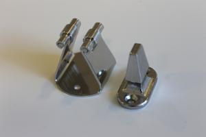 DÖRRHÅLLARE MED RULLE 37x29mm