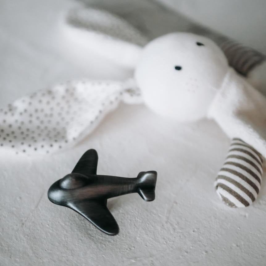 Airplane Furniture Knob – Black Antique