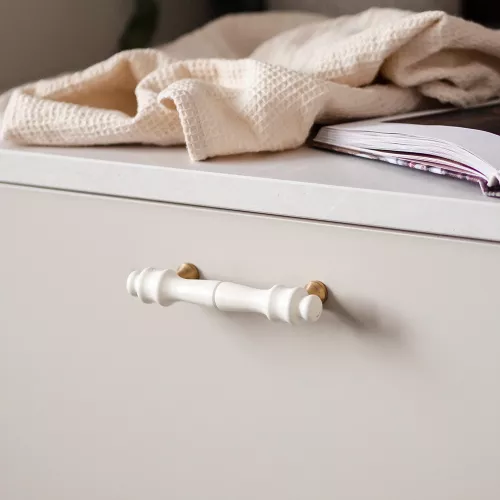 Kolme vetimttä 1870 Valkoinen