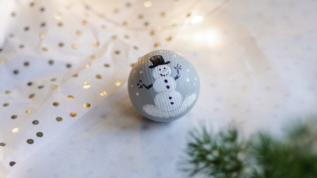 Christmas Craft - Paint Your Own Wooden Knobs!