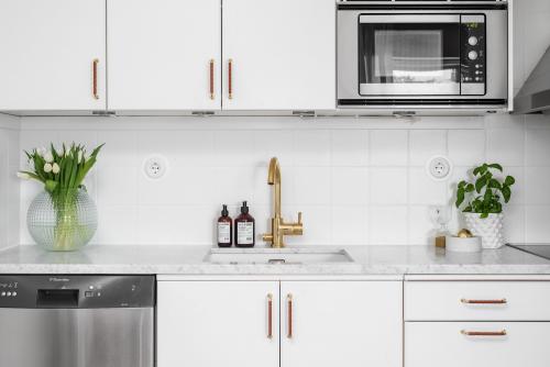 Handtag Knoppar Krokar Beslag Online It S Design