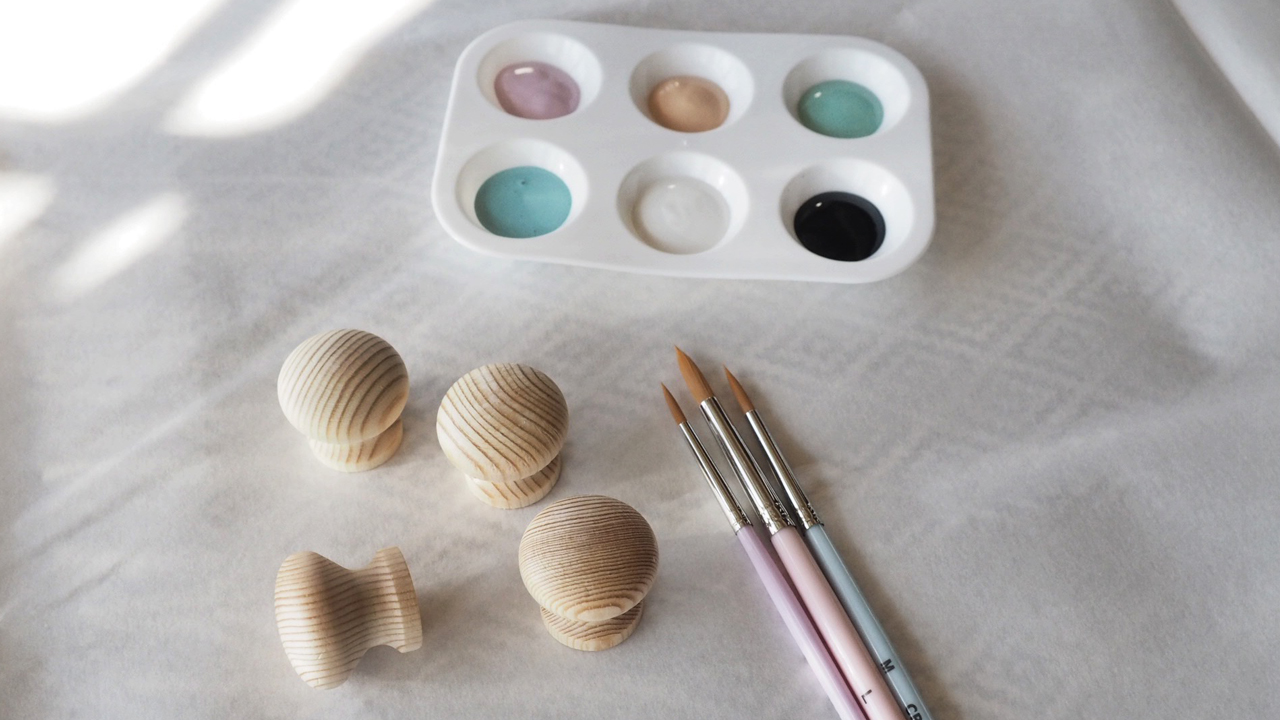 Easter Crafts for Kids & Adults – Paint Your Own Drawer Knobs!