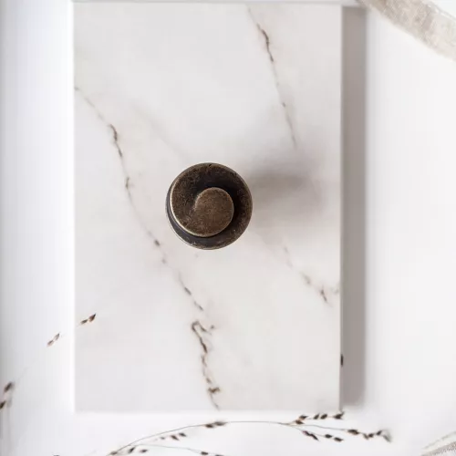 Metalknop Fläret Antik