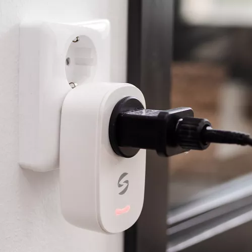 Push Power vægkontakt 230V